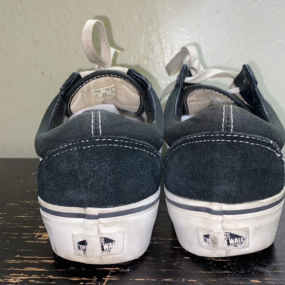 Vans - Picture 3 of 4